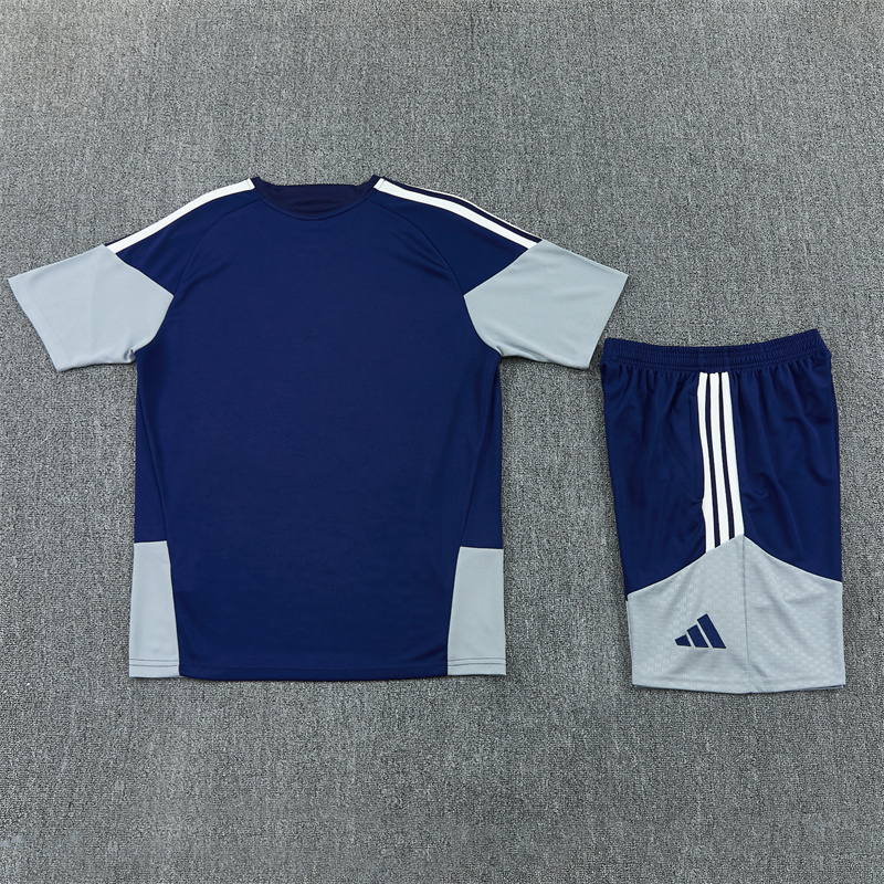 Real Madrid Blue Short Sleeve Training Suit 2627 - Image 4